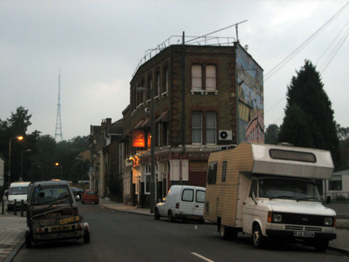 The sun sets on Penge