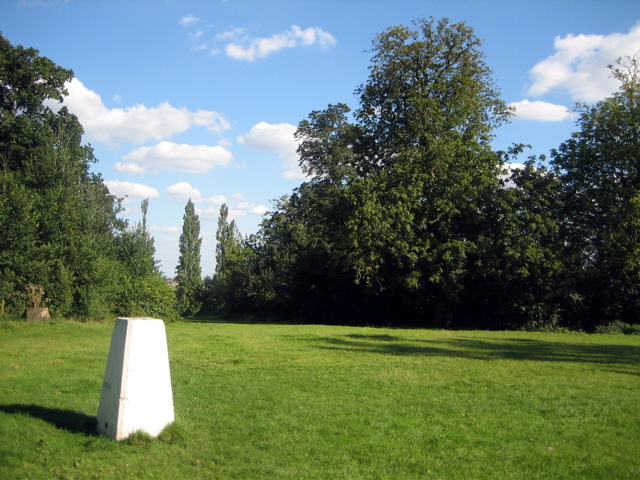 Barn Hill Trig Point - 282 feet - 85 metres