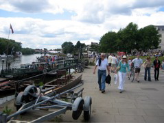 On the Thames Path