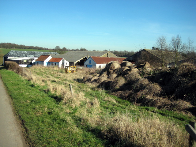Approaching Rectory Farm