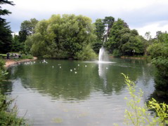Bourne Hall Park